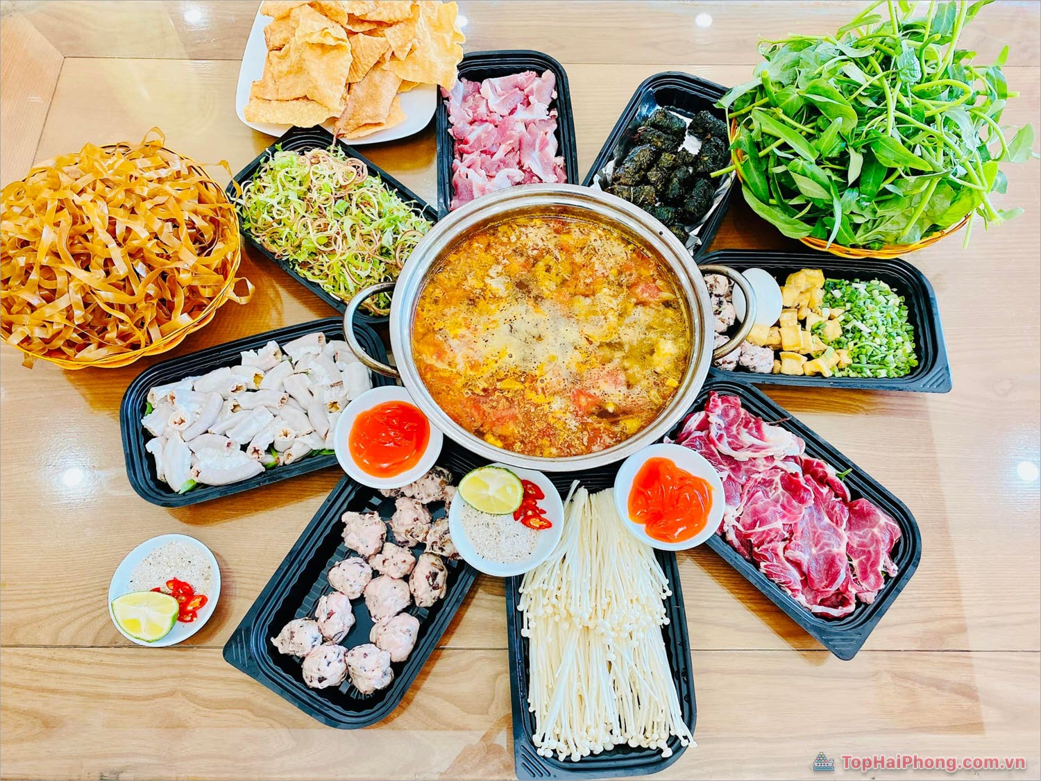 Lẩu Cua Đồng Sen Việt Lẩu Cua Đồng Sen Việt